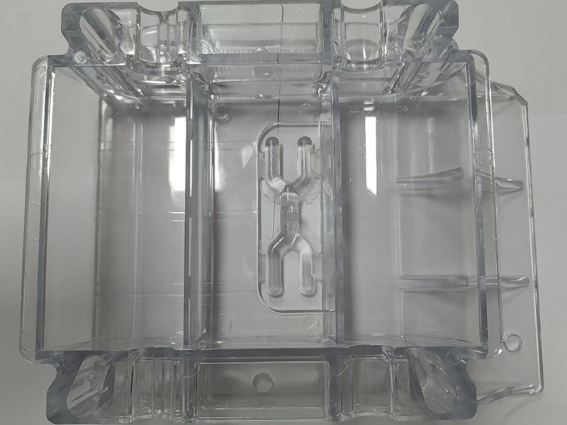 Transparent PC Injection Molding. Material：PC